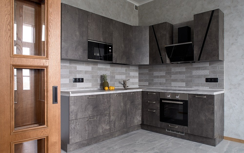 Графитовая кухня для народного артиста РФ Александра Галибина