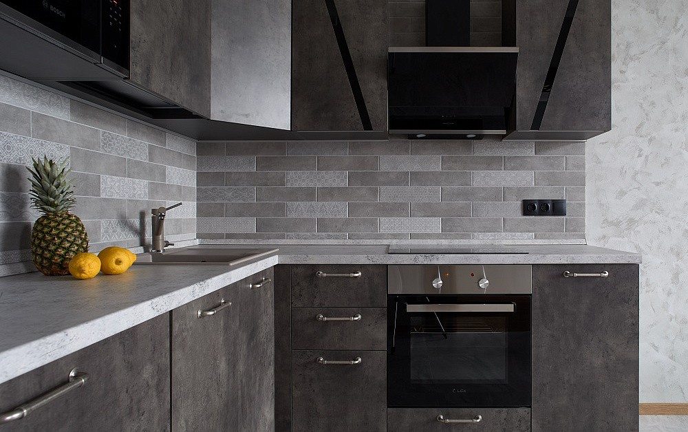 Графитовая кухня для народного артиста РФ Александра Галибина